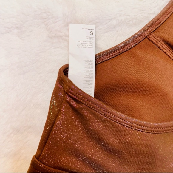 Iridescent Fabletics matching set - Picture 10 of 13